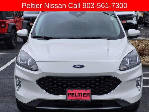 Star White Metallic Tri-Coat 2022 Ford Escape SEL