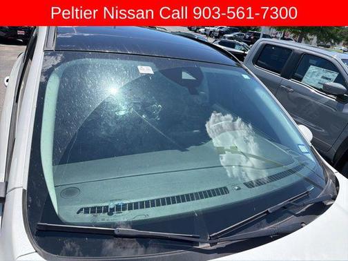 Star White Metallic Tri-Coat 2022 Ford Escape SEL