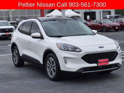 Star White Metallic Tri-Coat 2022 Ford Escape SEL