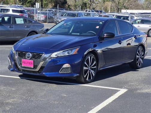 2022 Nissan Altima SR FWD