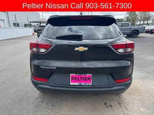 Mosaic Black Metallic 2021 Chevrolet Trailblazer LS