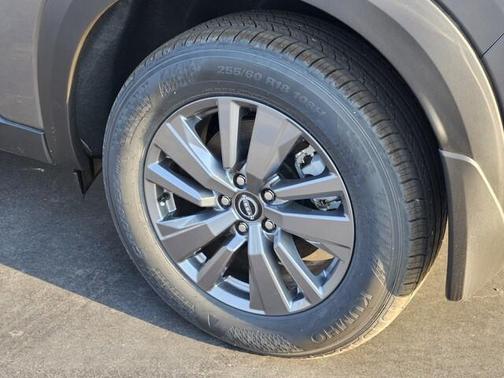 2025 Nissan Pathfinder SV FWD