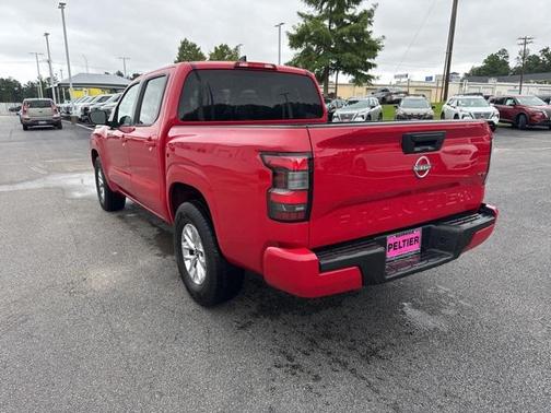 2024 Nissan Frontier SV