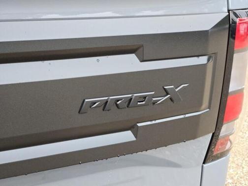 2025 Nissan Frontier PRO-X