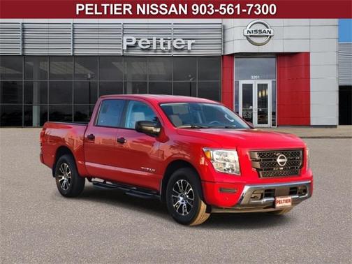 2024 Nissan Titan SV