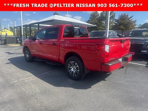 2024 Nissan Titan SV