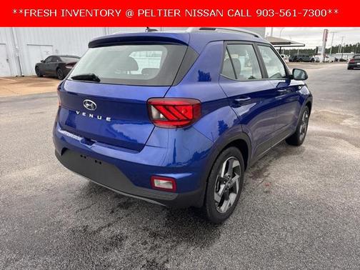 2024 Hyundai VENUE SEL