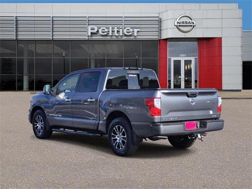 2020 Nissan Titan SV