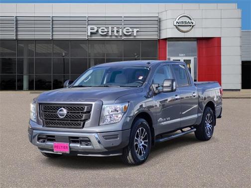 2020 Nissan Titan SV