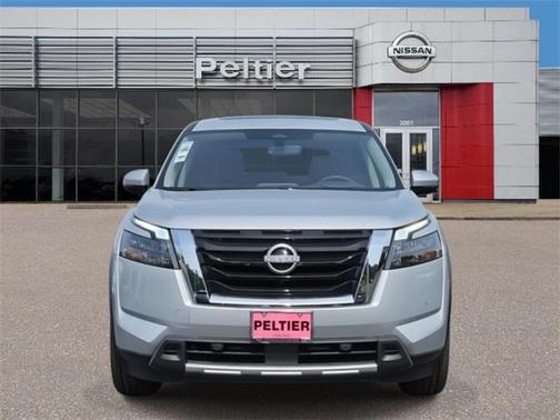 2025 Nissan Pathfinder Platinum FWD