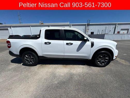 Oxford White 2024 Ford Maverick XLT