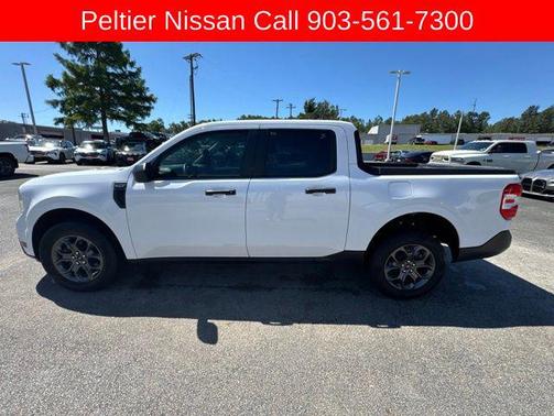 Oxford White 2024 Ford Maverick XLT