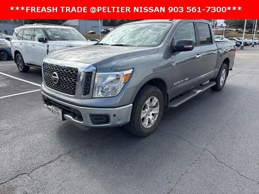 2018 Nissan Titan SV