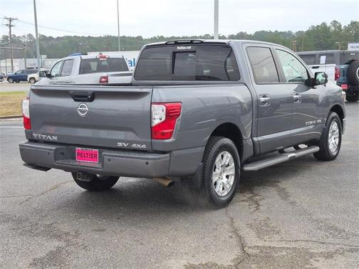 2018 Nissan Titan SV