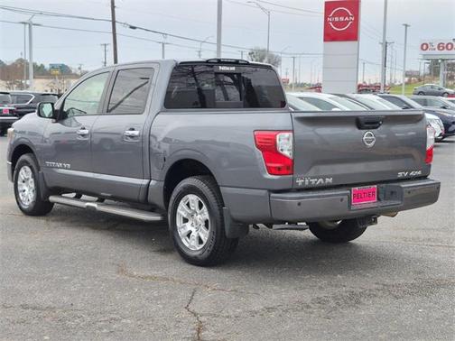 2018 Nissan Titan SV