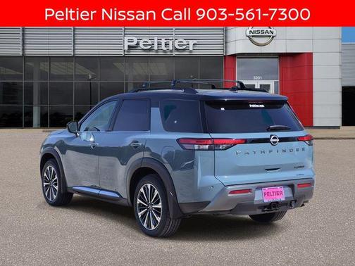Baltic Teal/Super Black 2026 Nissan Pathfinder Platinum