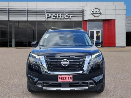 2025 Nissan Pathfinder SL FWD