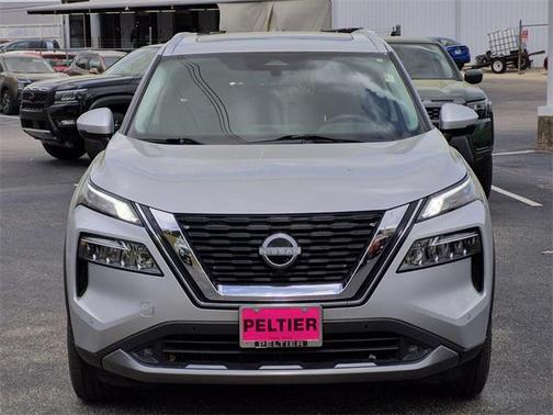 2022 Nissan Rogue SL