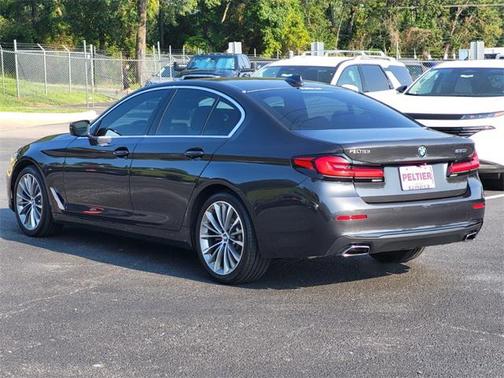 2021 BMW 530 530i
