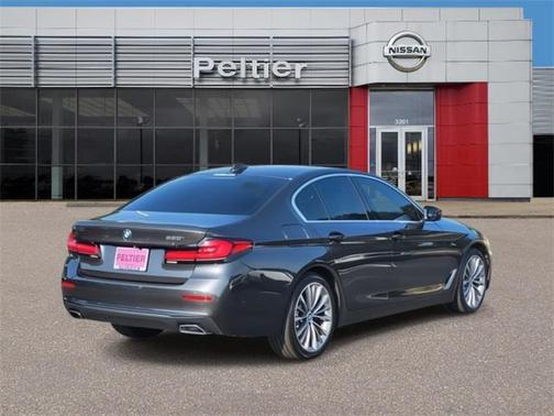 2021 BMW 530 530i