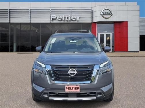 2025 Nissan Pathfinder SL FWD