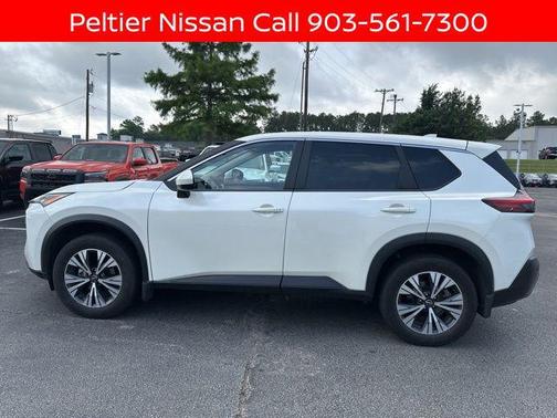Pearl White Tricoat 2023 Nissan Rogue SV