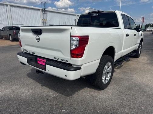 2024 Nissan Titan XD SV