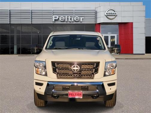 2024 Nissan Titan XD SV