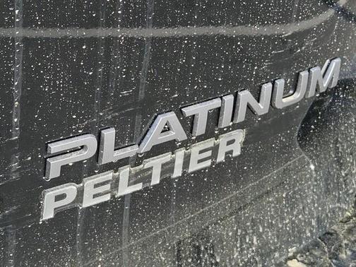 2025 Nissan Armada Platinum 2WD