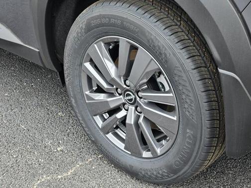 2025 Nissan Pathfinder SV FWD