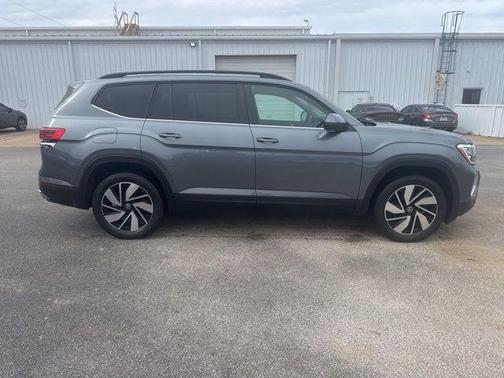 2024 Volkswagen Atlas 2.0T SE w/Technology 4MOTION