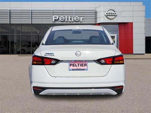 2025 Nissan Altima S FWD