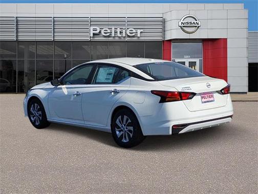 2025 Nissan Altima S FWD