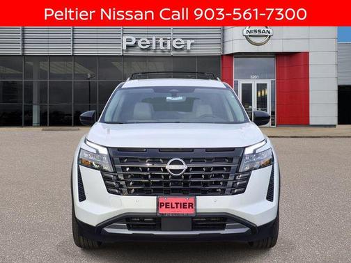 Everest White Pearl Tricoat 2026 Nissan Pathfinder SL