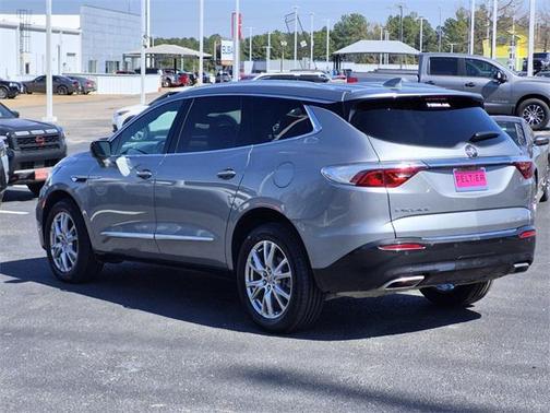 2023 Buick Enclave Essence FWD
