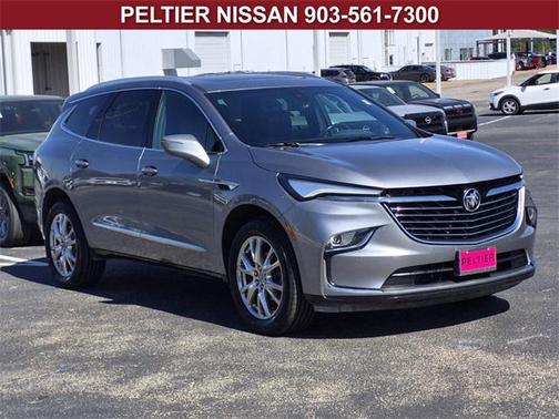 2023 Buick Enclave Essence FWD