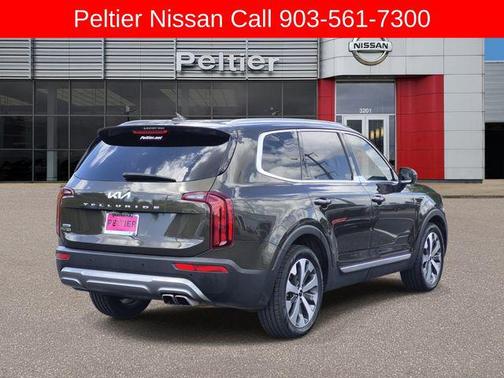 Dark Moss 2022 Kia Telluride S