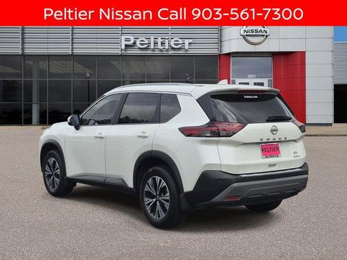 Pearl White Tricoat 2023 Nissan Rogue SV