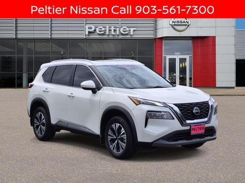 Pearl White Tricoat 2023 Nissan Rogue SV