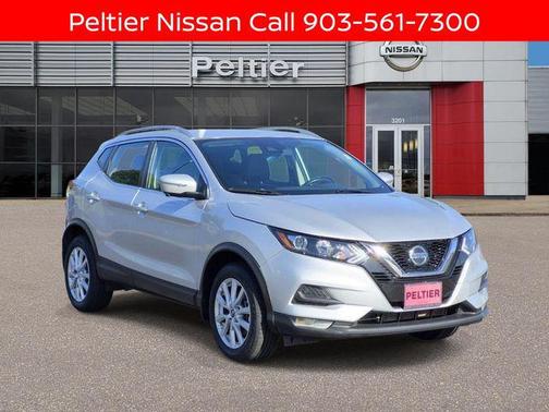 Brilliant Silver Metallic 2022 Nissan Rogue Sport SV