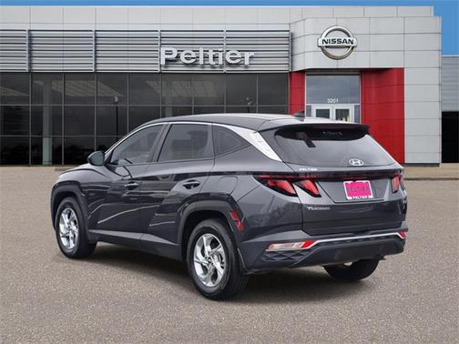 2023 Hyundai TUCSON SE