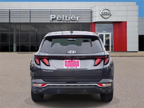 2023 Hyundai TUCSON SE