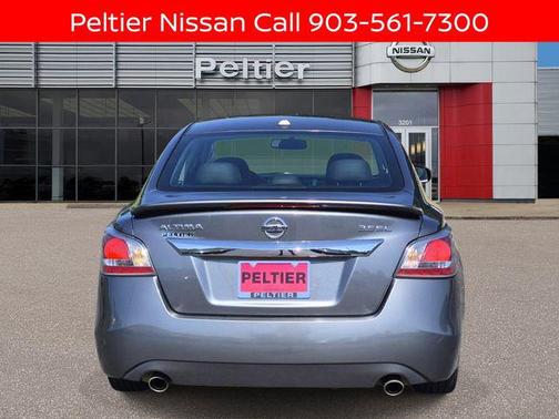 Gun Metallic 2015 Nissan Altima 3.5 SL