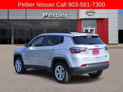 Silver Zynith Metallic Clearcoat 2024 Jeep Compass Latitude