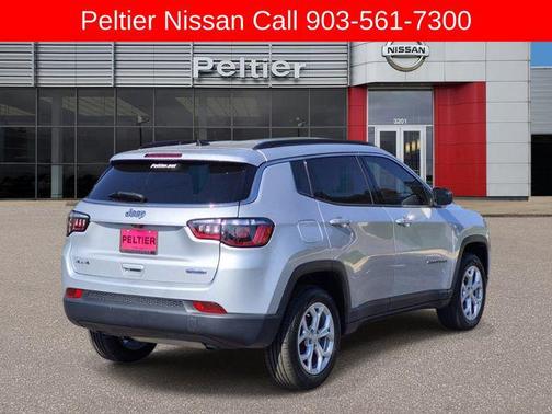 Silver Zynith Metallic Clearcoat 2024 Jeep Compass Latitude