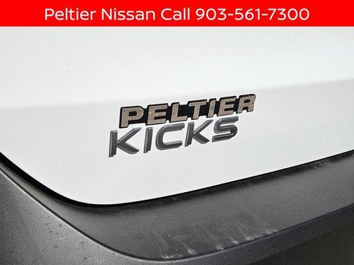 Fresh Powder 2026 Nissan Kicks SV