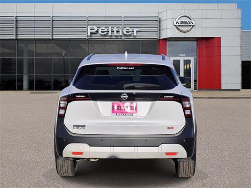 2025 Nissan Kicks SR