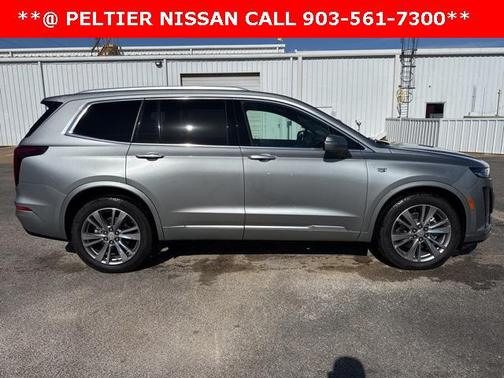 2025 Cadillac XT6 Premium Luxury FWD