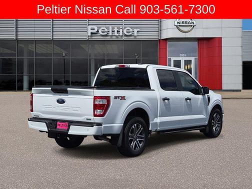 Oxford White 2022 Ford F-150 XL