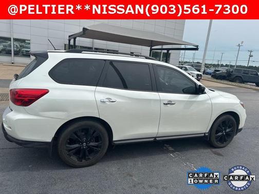2018 Nissan Pathfinder SL